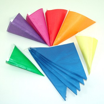  Papier-Spitztüten - uni; 19 cm / 23 cm; 125 g / 250 g; verschiedene Farben; uni vollflächig; gefädelt; Papier; für Süßwaren 