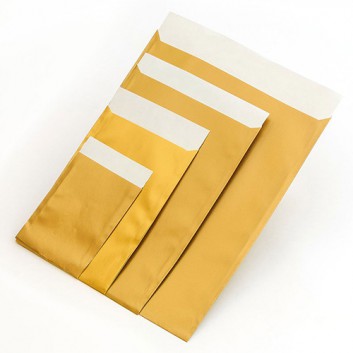  Präsent-Flachbeutel aus Papier; 9,5 x 14 + 2 cm; uni; gold; ca. 20 mm; Offset weiß, glatt; ca. 60 g/qm; mit Klappe; Breite x Höhe + Klappe 