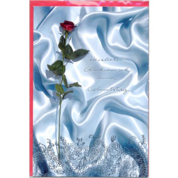  Sü Glückwunschkarte; ca. 115 x 165 mm; Zum Geburtstag1; Fotomotiv:  rote Rose auf Satin; Ku: hellrot, naßklebend, Spitzklappe 