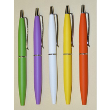  Timer-Trend Mini-Drehkugelschreiber; uni; diverse Farben; schwarz; Metallclip; gummierte Oberfläche; Metallclip silber; Kurzmine; Länge: 95 mm 