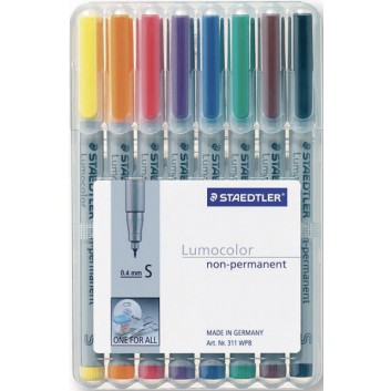  STAEDTLER Lumocolor Folienstifte-Set,non-permanent; 8-farbig sortiert in aufstellbarer Box; S = superfein, ca. 0,4 mm; Rundspitze 