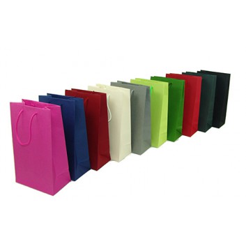  Exklusivtragetasche mit Kordel; 16 + 9 x 27 cm; uni; viele Farben; mit Kordel in Taschenfarbe; Luxuspapier matt, glatt oder gerippt 